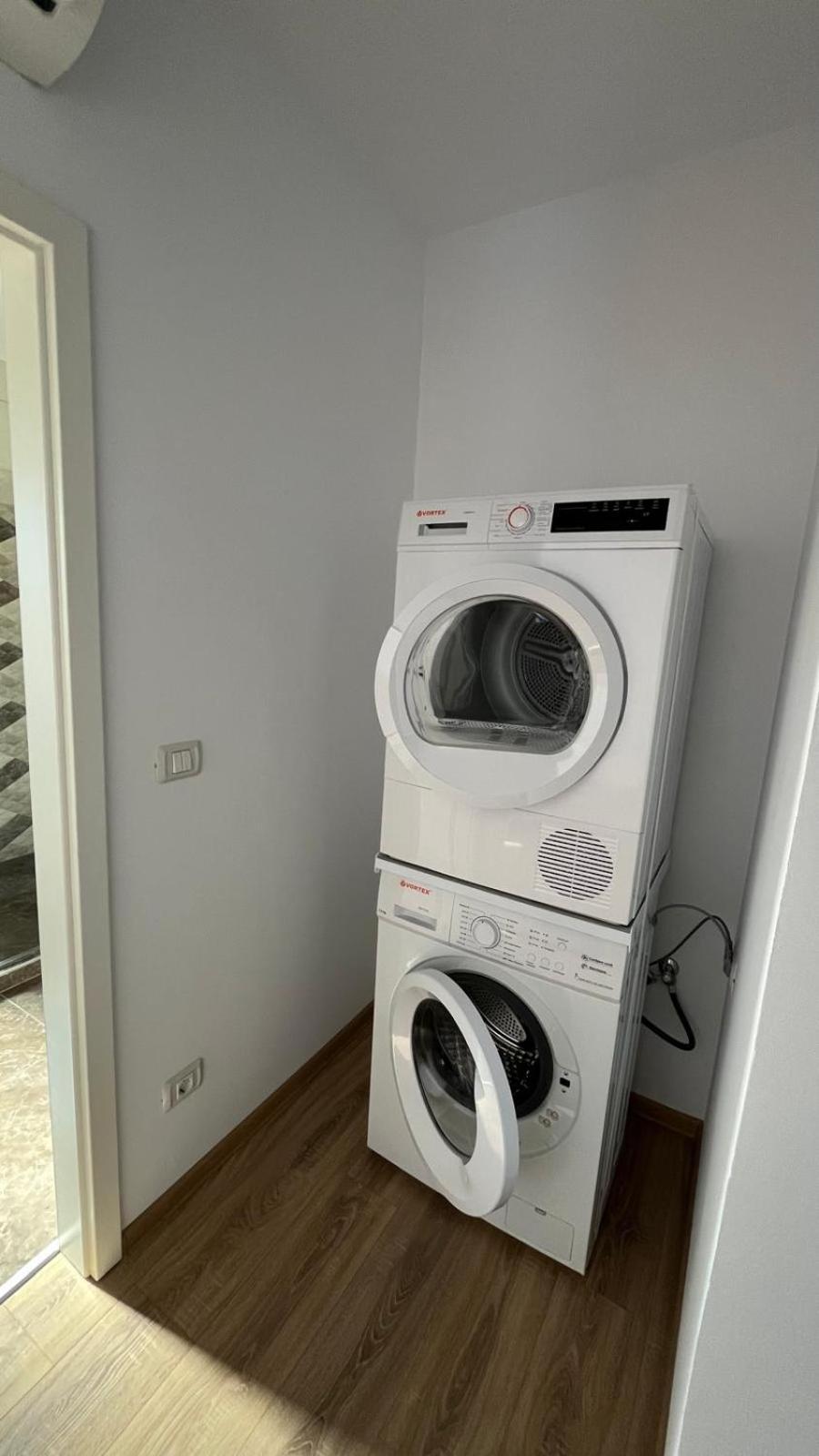 Mlr Appartement Timişoara Buitenkant foto