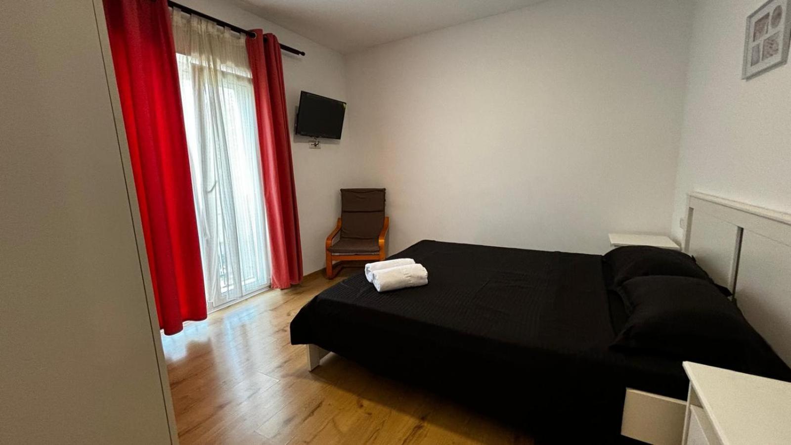 Mlr Appartement Timişoara Buitenkant foto